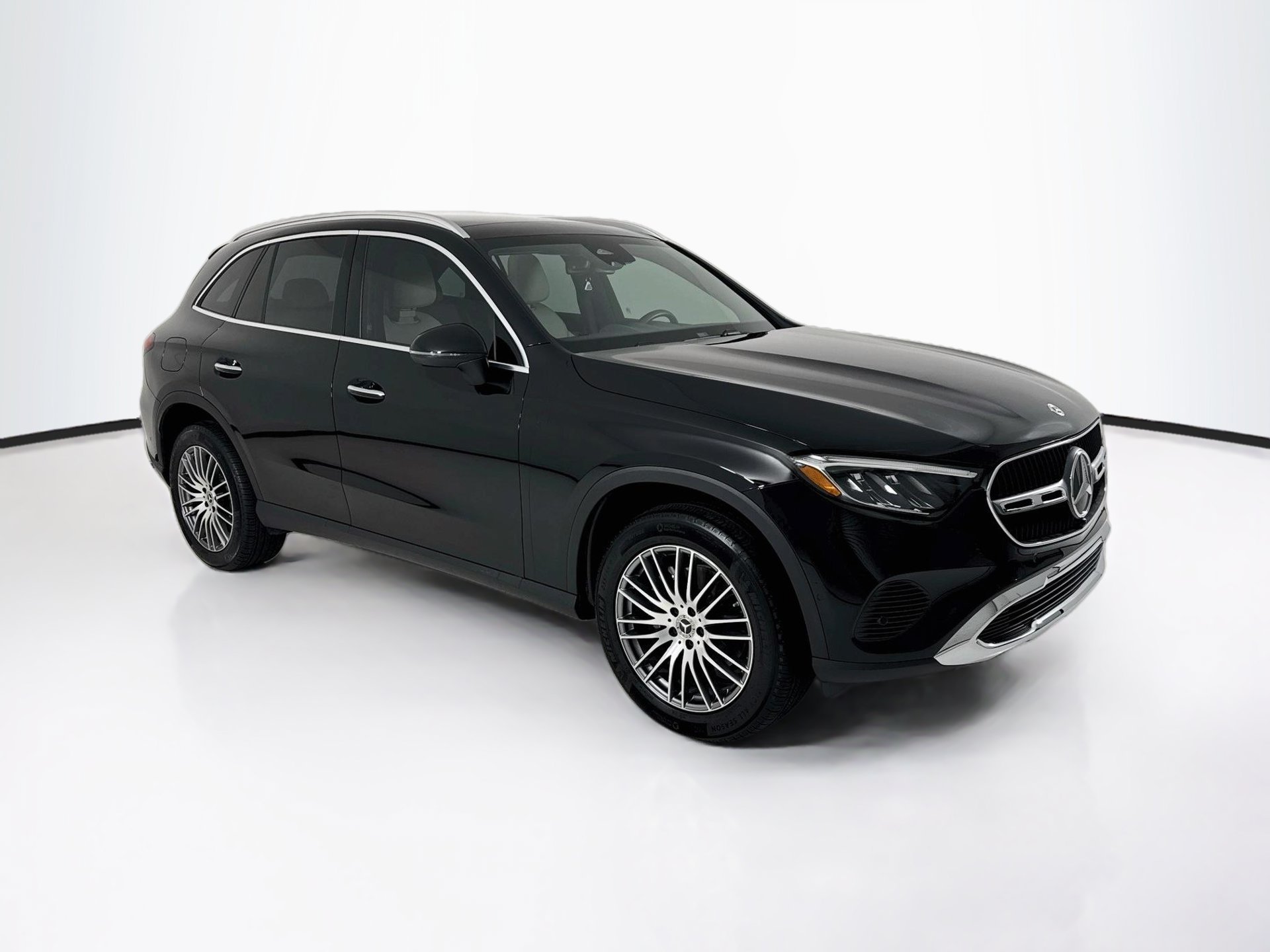 Certified 2026 Mercedes-Benz GLC 300 4MATIC image 1