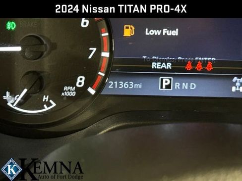 Used 2024 Nissan Titan PRO-4X w/ Pro-4x Convenience Package image 23