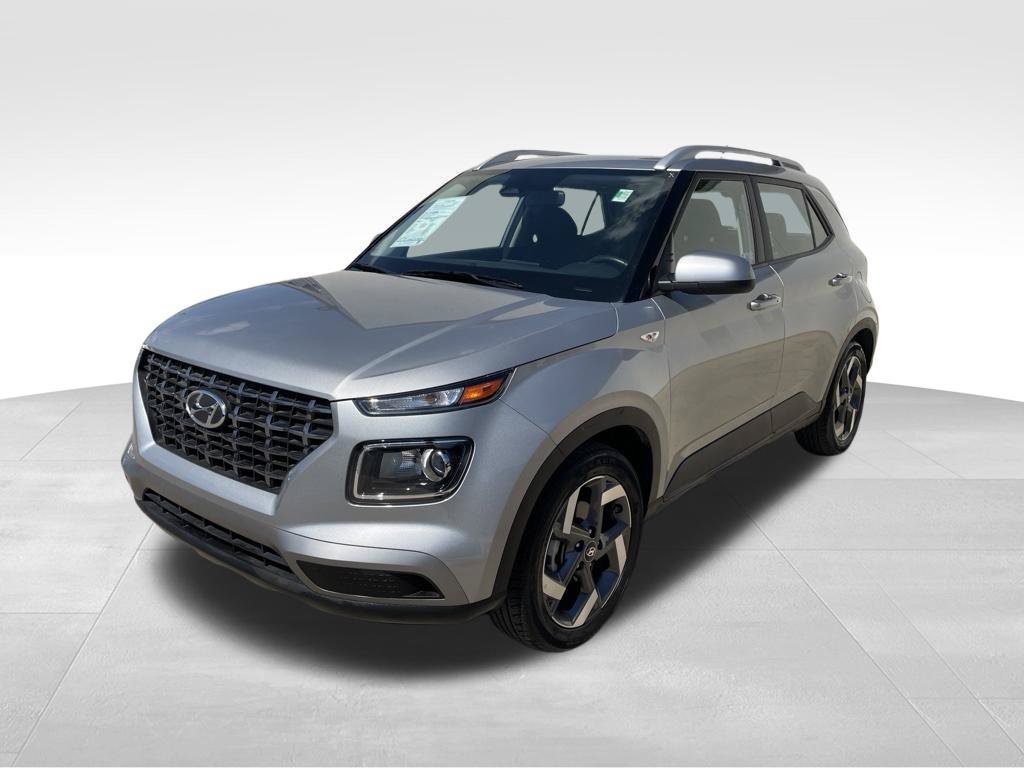 Used 2025 Hyundai Venue SEL FWD image 1