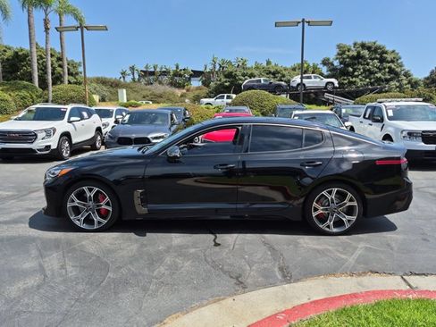 Used 2018 Kia Stinger GT1 RWD image 8