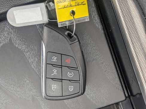 Used 2024 GMC Yukon Denali AWD/4WD image 34