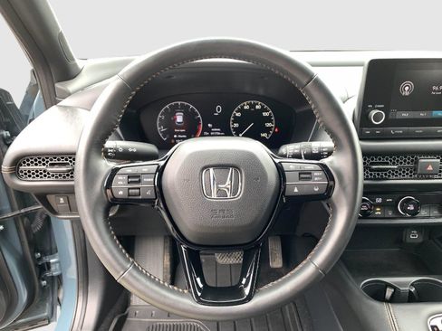 Certified 2025 Honda HR-V Sport image 14