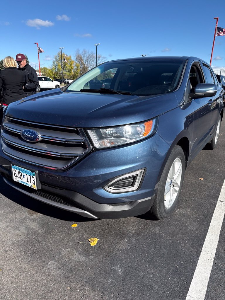 Used 2018 Ford Edge SEL w/ Equipment Group 201A AWD/4WD image 2