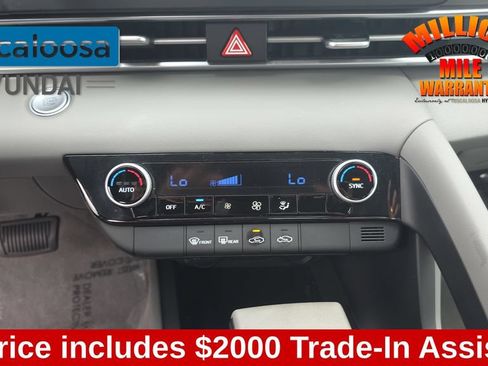 Used 2022 Hyundai Elantra SEL FWD image 21