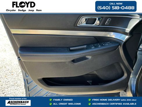 Used 2018 Ford Explorer XLT w/ Equipment Group 201A AWD/4WD image 11