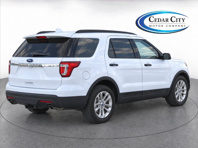 Used 2017 Ford Explorer FWD image 4