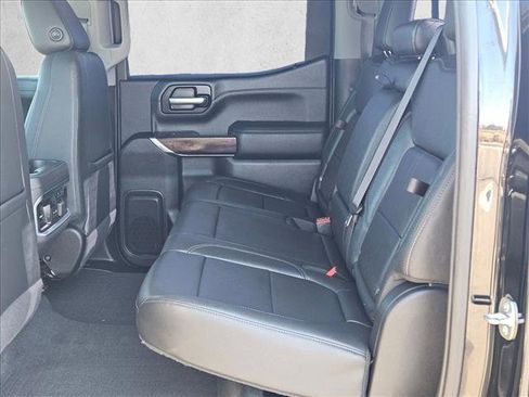 Used 2021 GMC Sierra 1500 SLT image 17