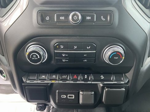 Used 2022 Chevrolet Silverado 1500 Custom Trail Boss w/ LPO, Dark Essentials Package image 26