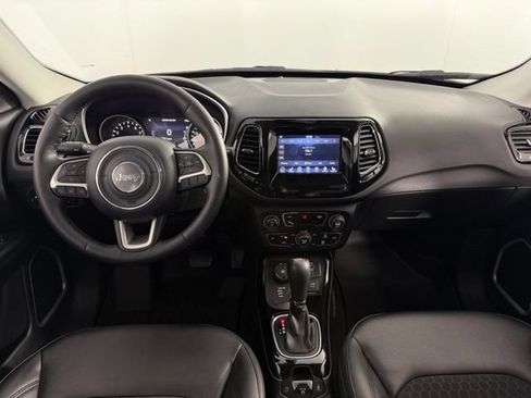 Used 2018 Jeep Compass Latitude w/ Popular Equipment Group AWD/4WD image 24