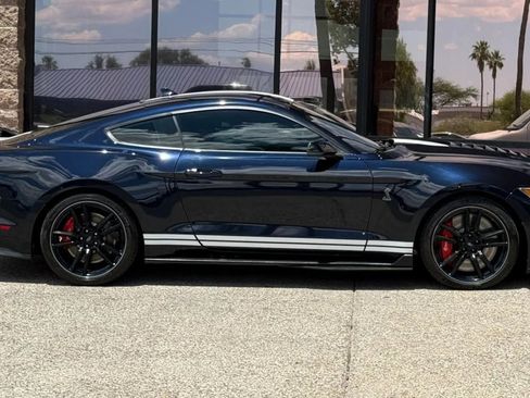Used 2021 Ford Mustang Shelby GT500 w/ Technology Package RWD image 14
