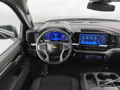 Certified 2026 Chevrolet Silverado 1500 LT AWD/4WD image 14
