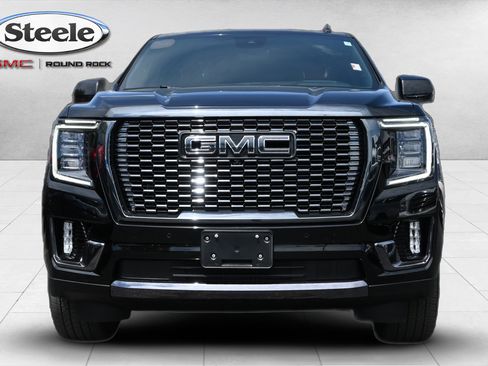 Used 2024 GMC Yukon Denali Ultimate AWD/4WD image 2