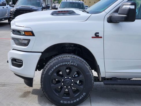 New 2026 RAM 2500 Tradesman AWD/4WD image 10
