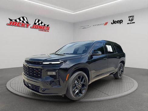 Used 2024 Chevrolet Traverse RS w/ LPO, Floor Liner Package AWD/4WD image 1