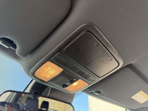 Used 2022 Honda Pilot Sport image 37