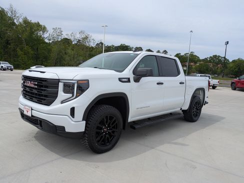 Used 2026 GMC Sierra 1500 Pro w/ Graphite Edition AWD/4WD image 3