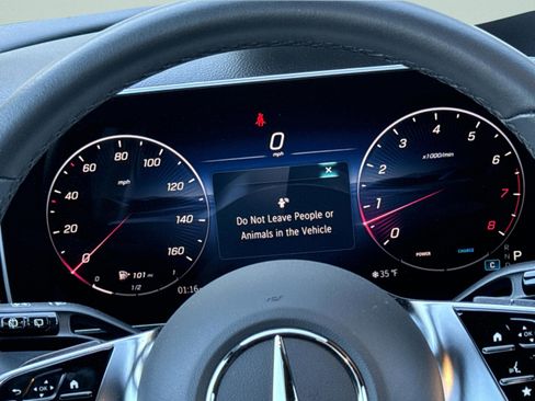 Certified 2025 Mercedes-Benz GLC 300 image 30