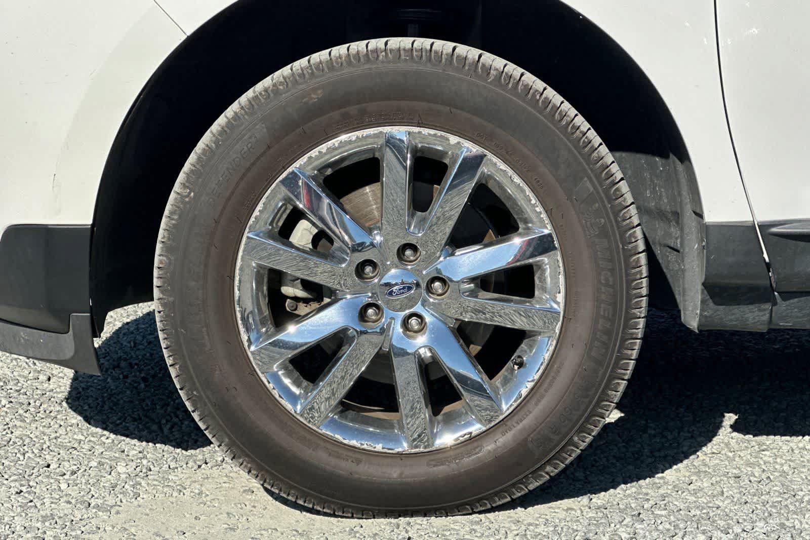 Used 2014 Ford Edge SEL w/ Equipment Group 205A FWD image 12