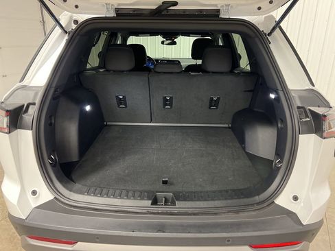 Certified 2025 Chevrolet Equinox LT AWD/4WD image 7