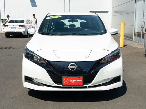 Used 2024 Nissan Leaf S FWD image 2