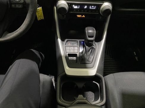 Certified 2021 Toyota RAV4 LE w/ Carpet Mat Package (TMS) image 20