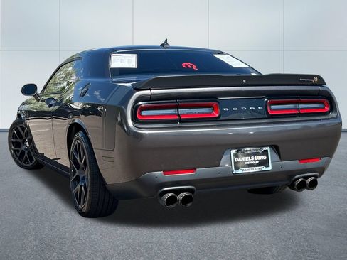 Used 2016 Dodge Challenger R/T Scat Pack w/ Leather Interior Group RWD image 31