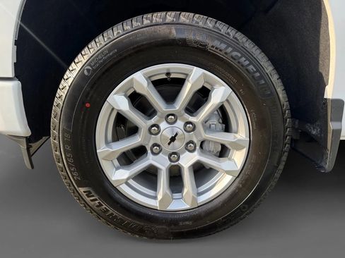 Used 2026 Chevrolet Silverado 1500 RST AWD/4WD image 24