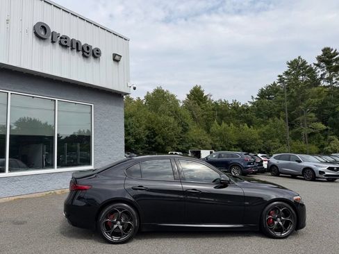 Used 2018 Alfa Romeo Giulia Ti Sport w/ Quick Order Package 22S Sport AWD/4WD image 6
