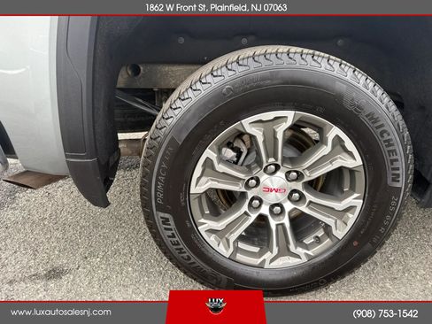 Used 2026 GMC Sierra 1500 SLT AWD/4WD image 46