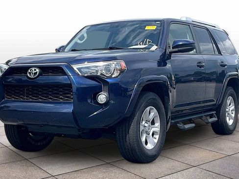 Used 2018 Toyota 4Runner SR5 w/ Wilderness Package AWD/4WD image 12