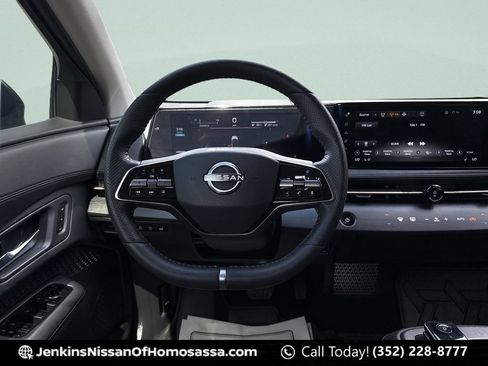 Used 2024 Nissan Ariya AWD image 26