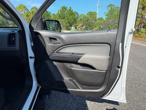 Used 2015 Chevrolet Colorado W/T w/ WT Convenience Package image 13