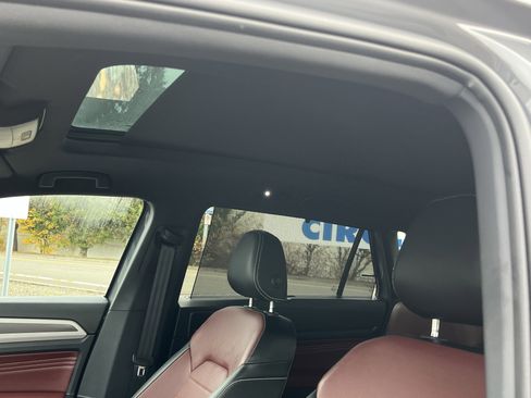 Used 2023 Volkswagen Atlas Cross Sport SEL Premium R-Line image 18