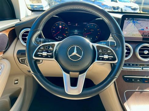 Used 2022 Mercedes-Benz GLC 300 4MATIC w/ Multimedia Package Lite image 19