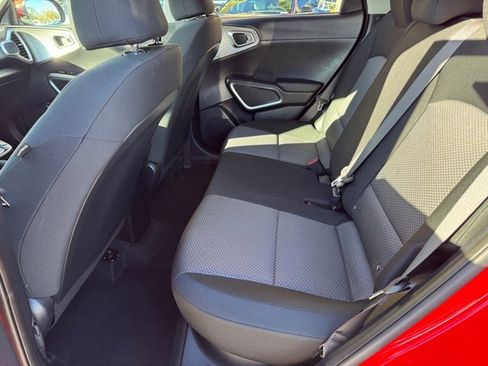 Certified 2025 Kia Soul LX image 14