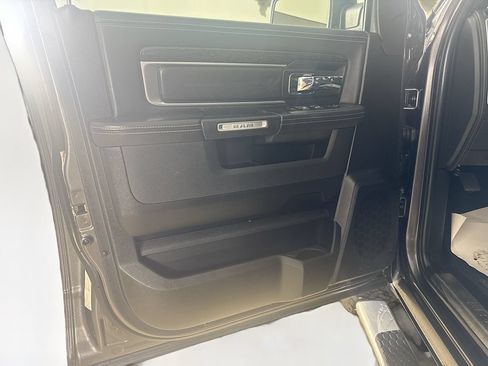 Used 2017 RAM 1500 Limited AWD/4WD image 11