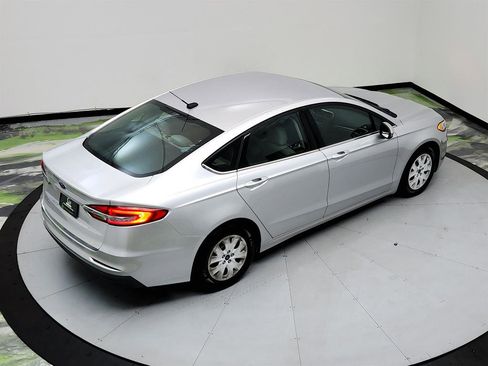 Used 2019 Ford Fusion S image 34