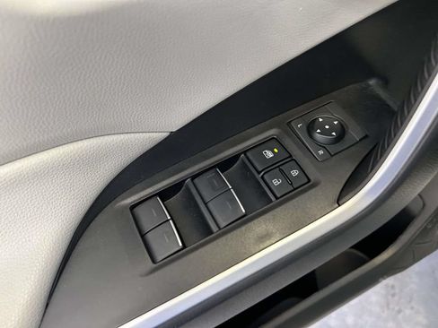 Used 2024 Toyota RAV4 XLE FWD image 17