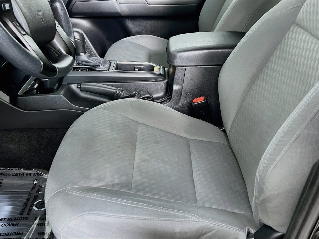 Used 2021 Toyota Tacoma SR AWD/4WD image 18