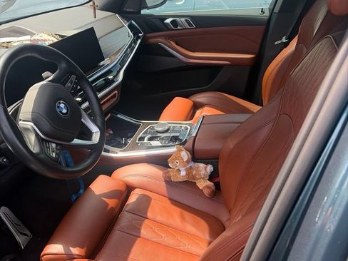 Used 2024 BMW X5 xDrive50e w/ Premium Package AWD/4WD image 7