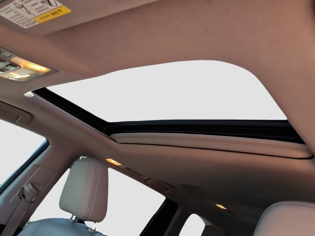 Used 2016 Toyota Highlander Limited FWD image 12