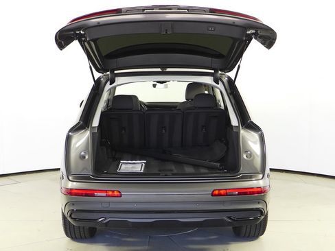 Used 2023 Audi Q7 2.0T Premium Plus w/ Premium Plus Package AWD/4WD image 10