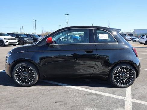 New 2024 FIAT 500 e (RED) image 4