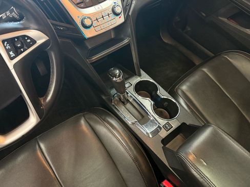 Used 2017 Chevrolet Equinox LT FWD image 15