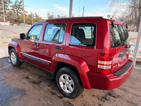 Used 2012 Jeep Liberty Sport w/ Driver Convenience Group image 13
