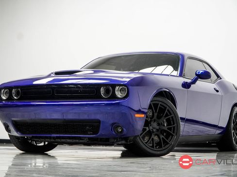 Used 2020 Dodge Challenger R/T Scat Pack w/ Dynamics Package RWD image 1