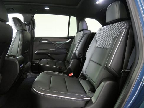 New 2026 GMC Acadia Denali w/ Super Cruise Package AWD/4WD image 16