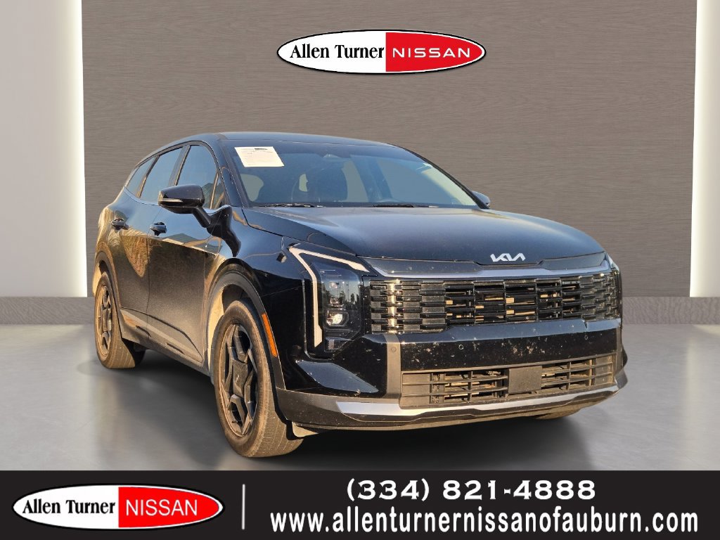 Used 2026 Kia Sportage EX FWD image 1