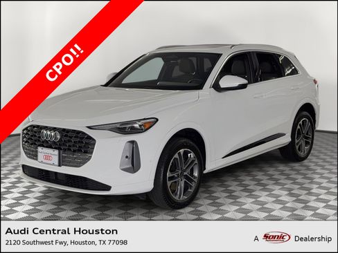 Certified 2025 Audi Q5 Premium w/ Premium Plus AWD/4WD image 1