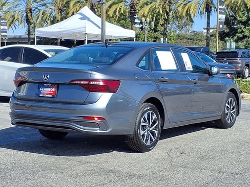 Used 2024 Volkswagen Jetta S image 5